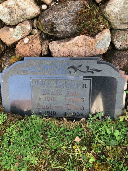 Grave number: SK 10    47, 48