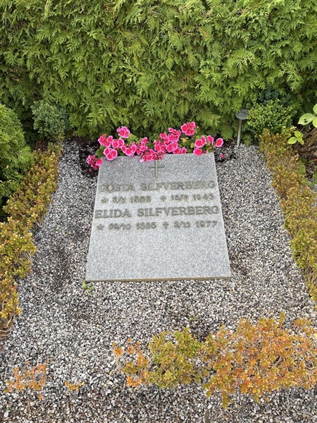 Grave number: NK Urn k     9