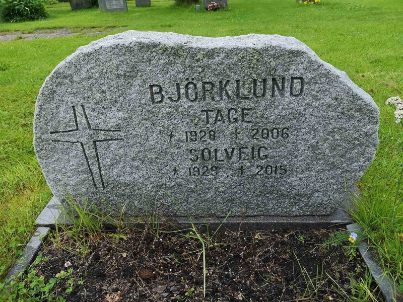 Hautatunnus: NK 16    62