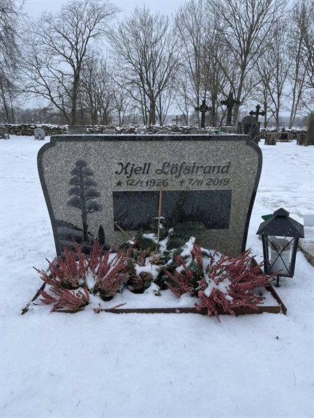 Gravnummer: EN B   111, 112