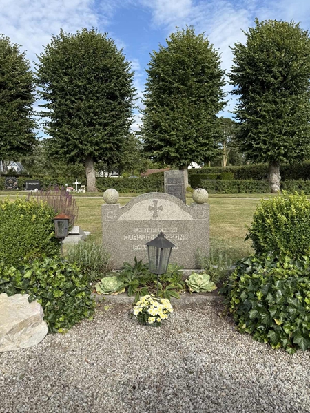 Grave number: ON C   415, 416, 417