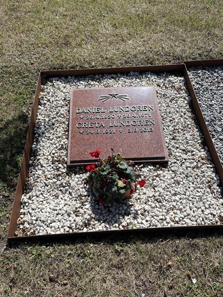 Grave number: NK X:u    77