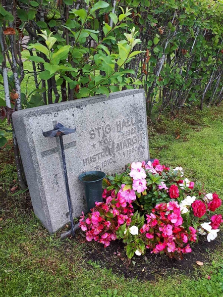 Gravnummer: NK F A   167