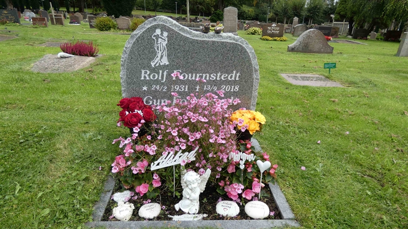 Grave number: SN D    89c