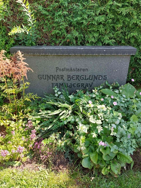 Hautatunnus: 1 D   060