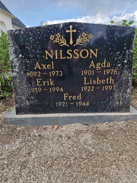Grave number: 501 06 802-804