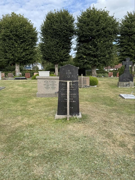 Grave number: ON C   349, 350, 351