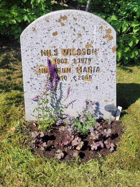 Hautatunnus: 9 02    75