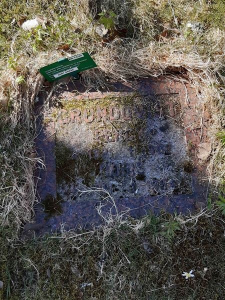 Grave number: KA 15    44