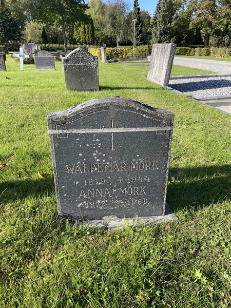 Grave number: 1 T    32
