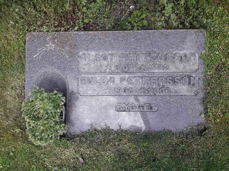 Grave number: BR C    48, 49