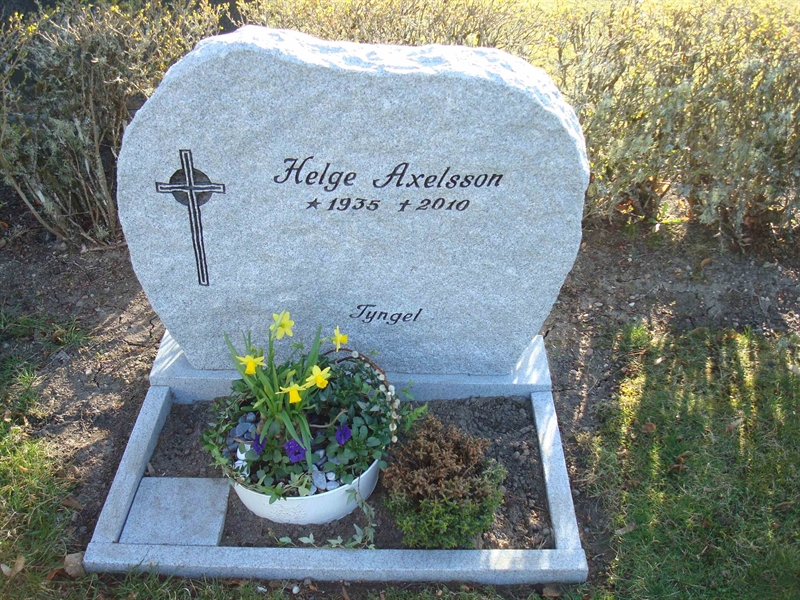 Grave number: KU 06     4, 5