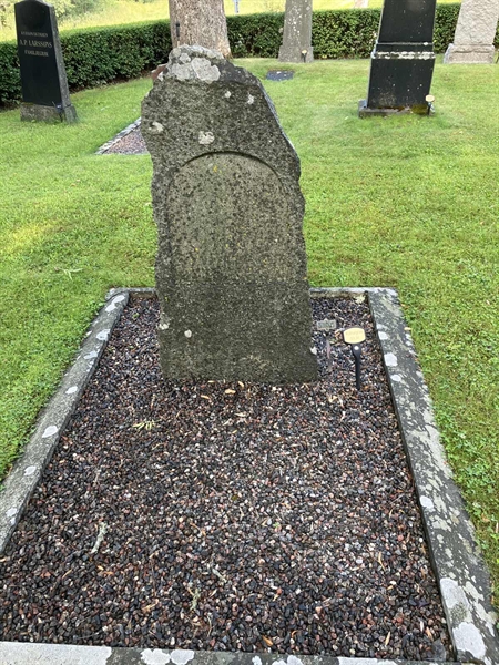 Grave number: 1 03    36