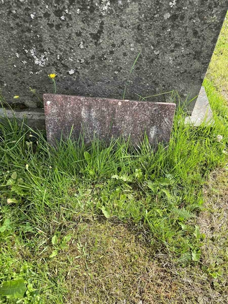 Grave number: N 4 1    65