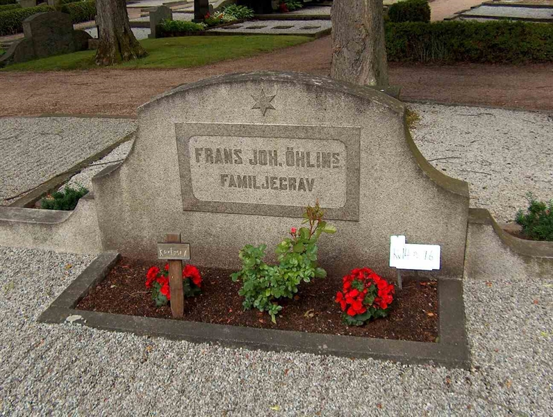 Grave number: HÖB 14    16