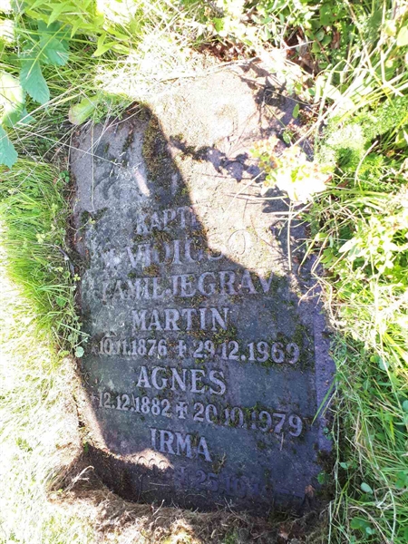 Gravnummer: NK F G   292