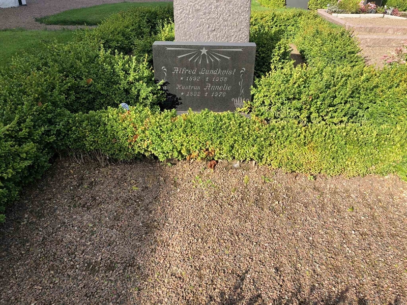Grave number: SK 07     1, 2