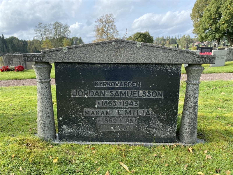 Grave number: 4 Me 05    57-58