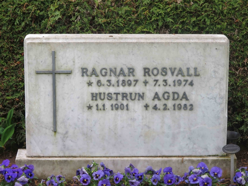 Grave number: HÖB 70D    95