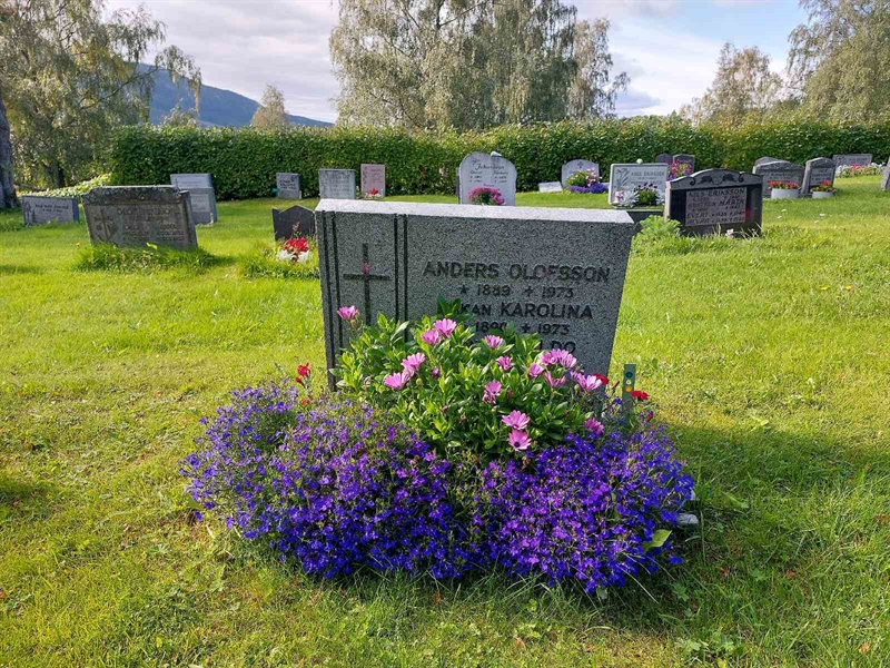 Grave number: K J    96, 97, 98