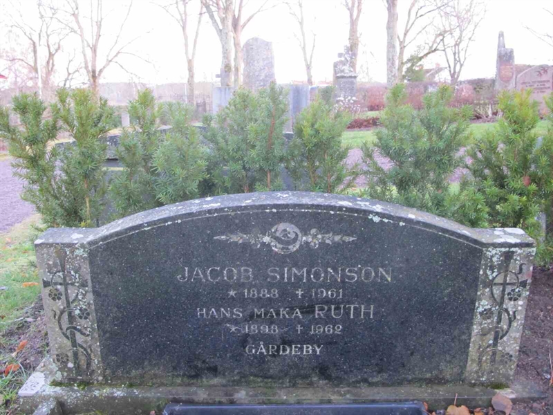 Grave number: KÄÖ A   552, 553