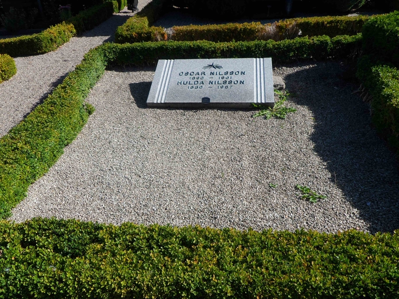 Grave number: HNK F    49