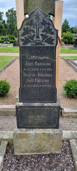 Grave number: LM 1 14  011