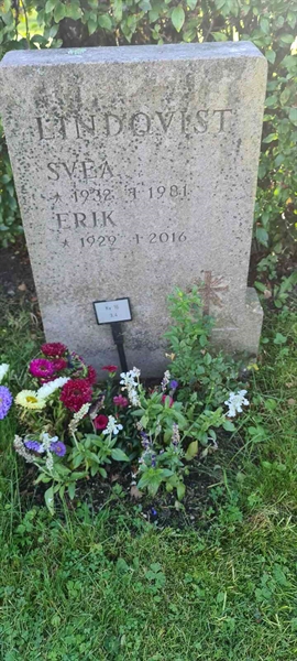 Grave number: M 16    3, 4