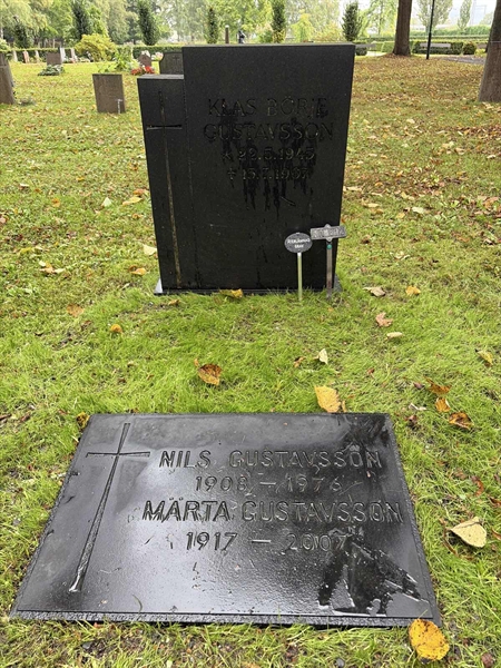 Gravnummer: 1 NA   612
