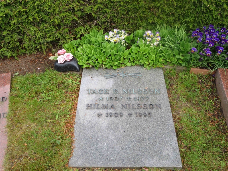 Grave number: HÖB N.UR   269