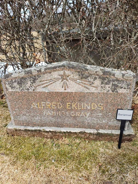 Gravnummer: LO 18   28