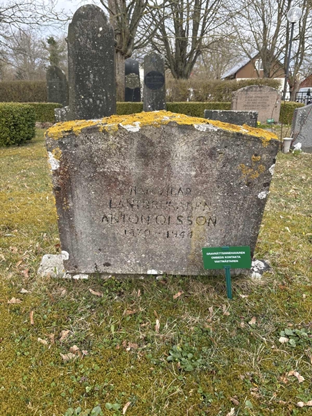 Grave number: LO 16