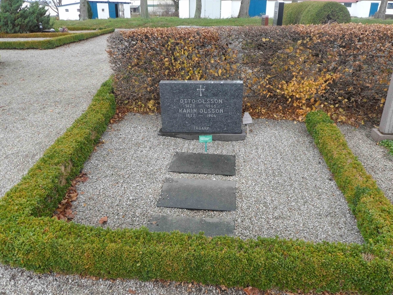 Grave number: ÖTN NMK12    15, 16