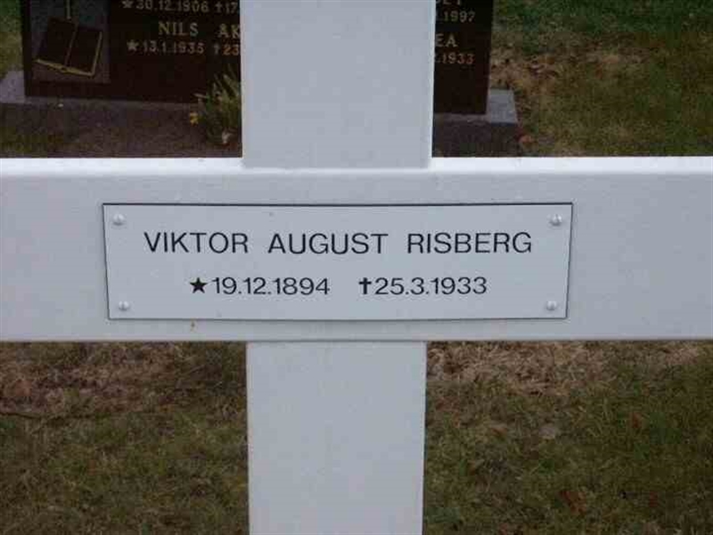 Hautatunnus: 1 GB1 02     18