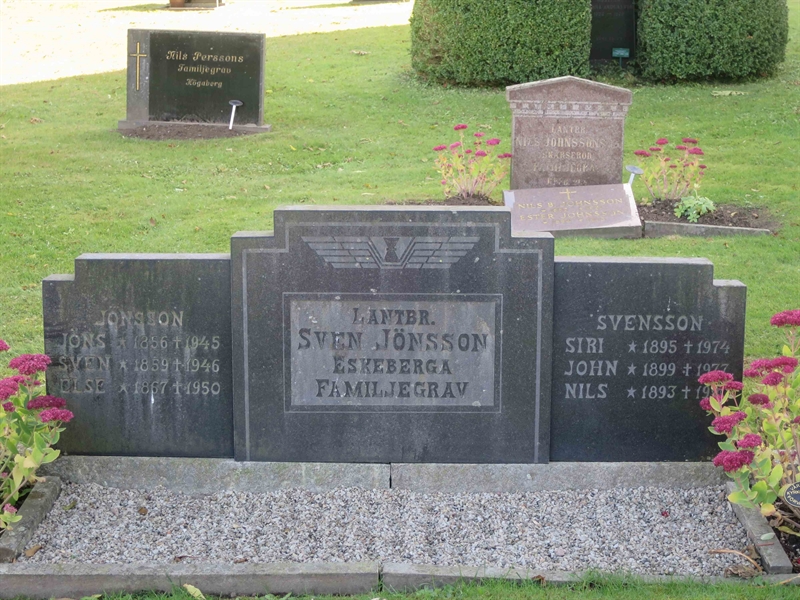 Grave number: HK H    31, 32, 33, 34