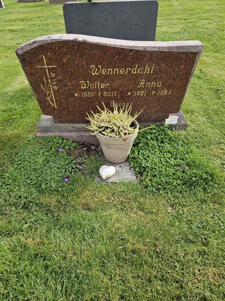 Grave number: Fr 8   397-398