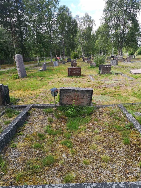 Hautatunnus: SK L    74