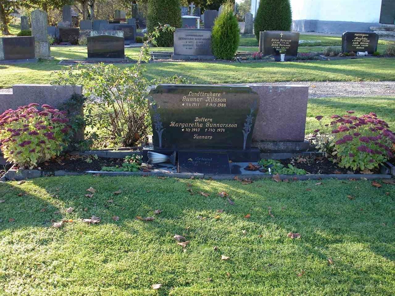 Grave number: FG R    21, 22, 23
