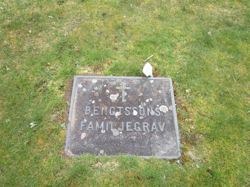 Grave number: 07 B   15
