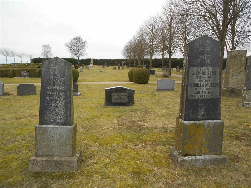 Grave number: V 9   162