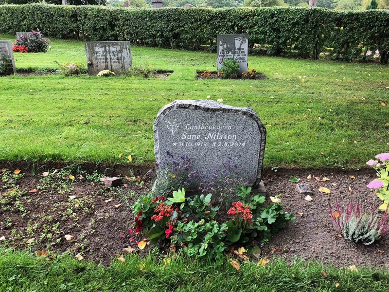 Grave number: Kå 47   118, 119