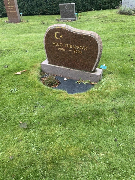 Hautatunnus: 1 3 M/Be    32