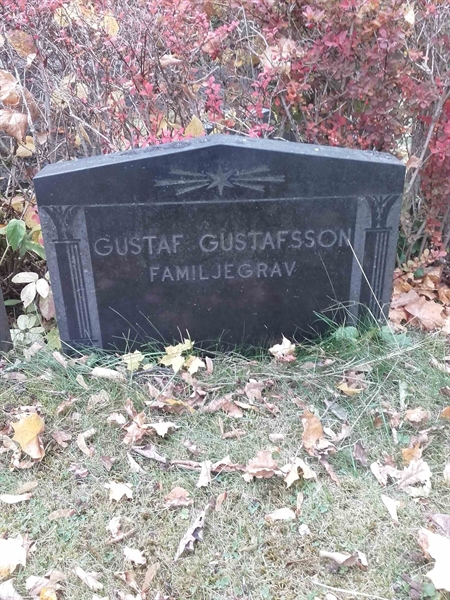 Grave number: NO 09    37