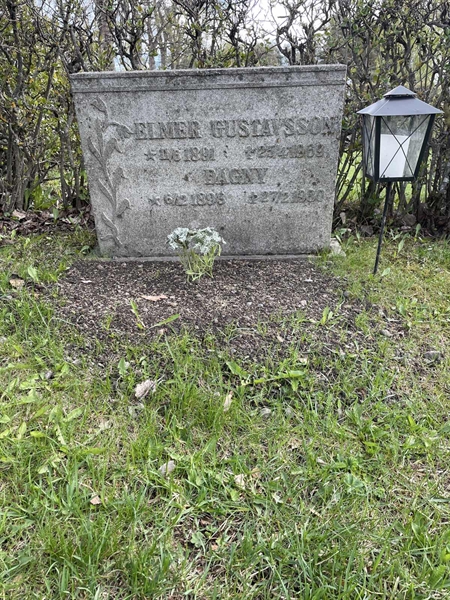 Grave number: 1 Z    28