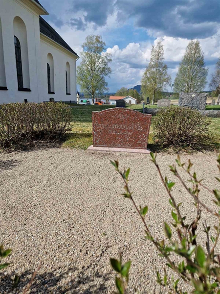Grave number: 501 06 746-748