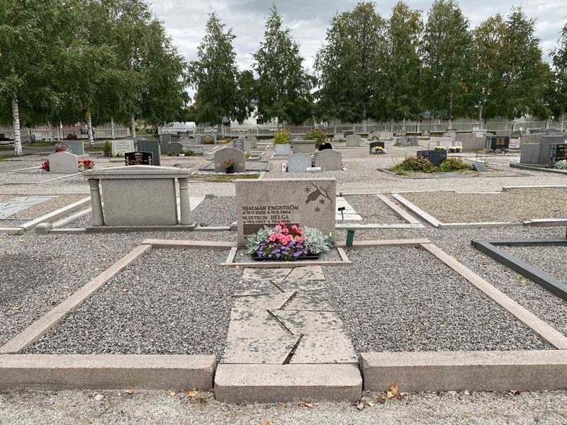 Gravnummer: 2 07   170