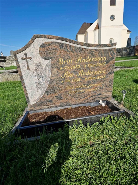 Grave number: 501 14 2682-2683