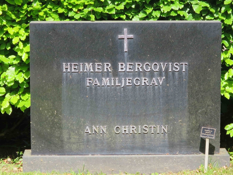 Grave number: HÖB 44    11