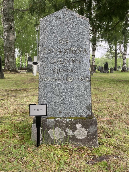 Grave number: 2 D    71