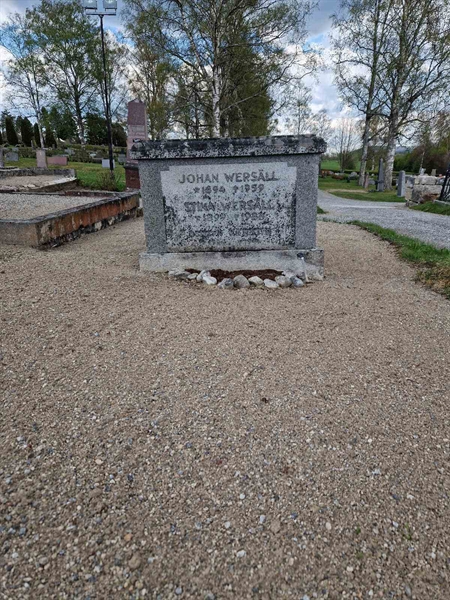Grave number: 501 07 883-885